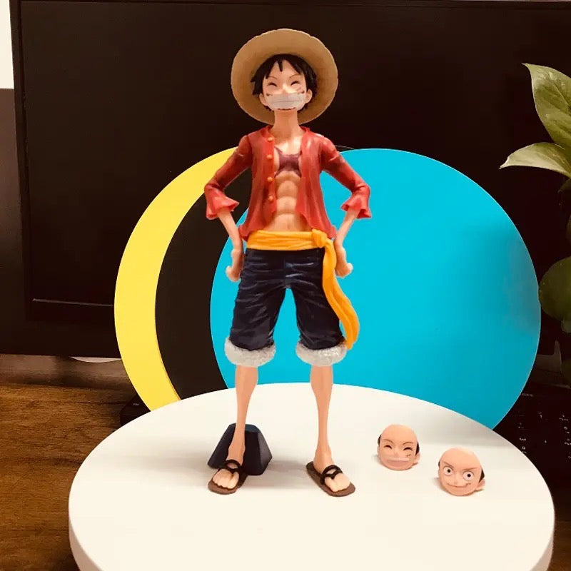 One Piece Luffy Figure 28cm 3 Faces/Rostos Acompanha Acessáorios